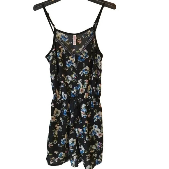 Xhilaration Girl/Women Floral prints for Romper Size S - Picture 1 of 7